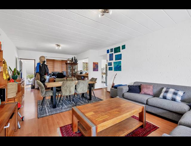 2 BEDROOM APARTMENT FOR SALE IN MELROSE